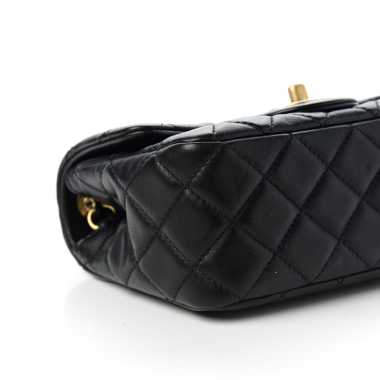 Lambskin Quilted Mini Pearl Crush Flap Black