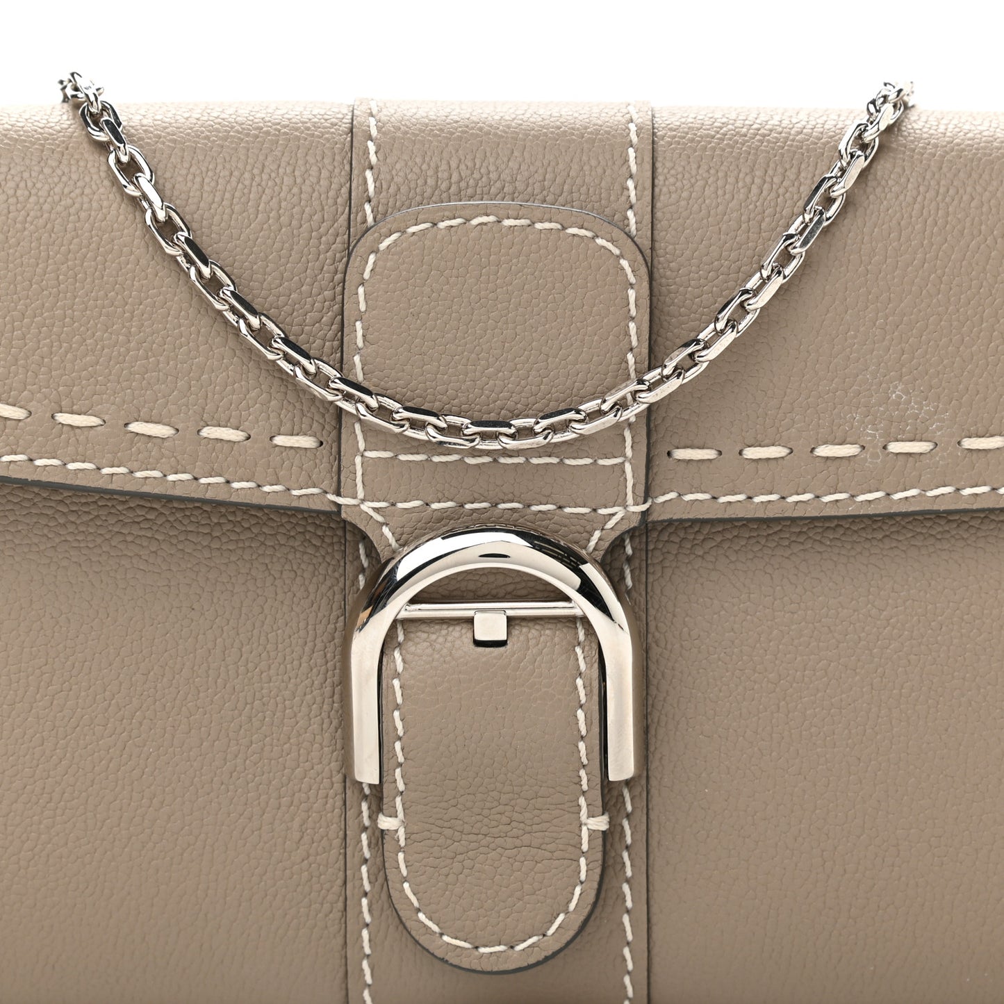 Rodeo Calfskin Surpique Brillant Wallet on Chain Tourterelle