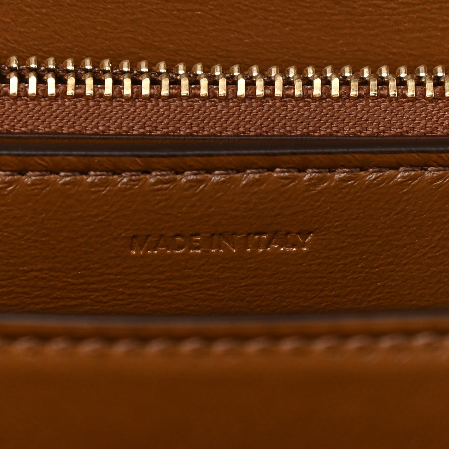Box Calfskin Medium Classic Box Flap Bag Camel