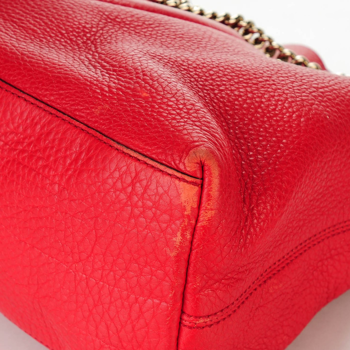 Pebbled Calfskin Medium Soho Chain Shoulder Bag Tabasco Red