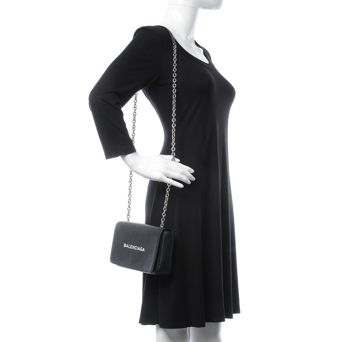 Pebbled Calfskin Everyday Chain Wallet Black