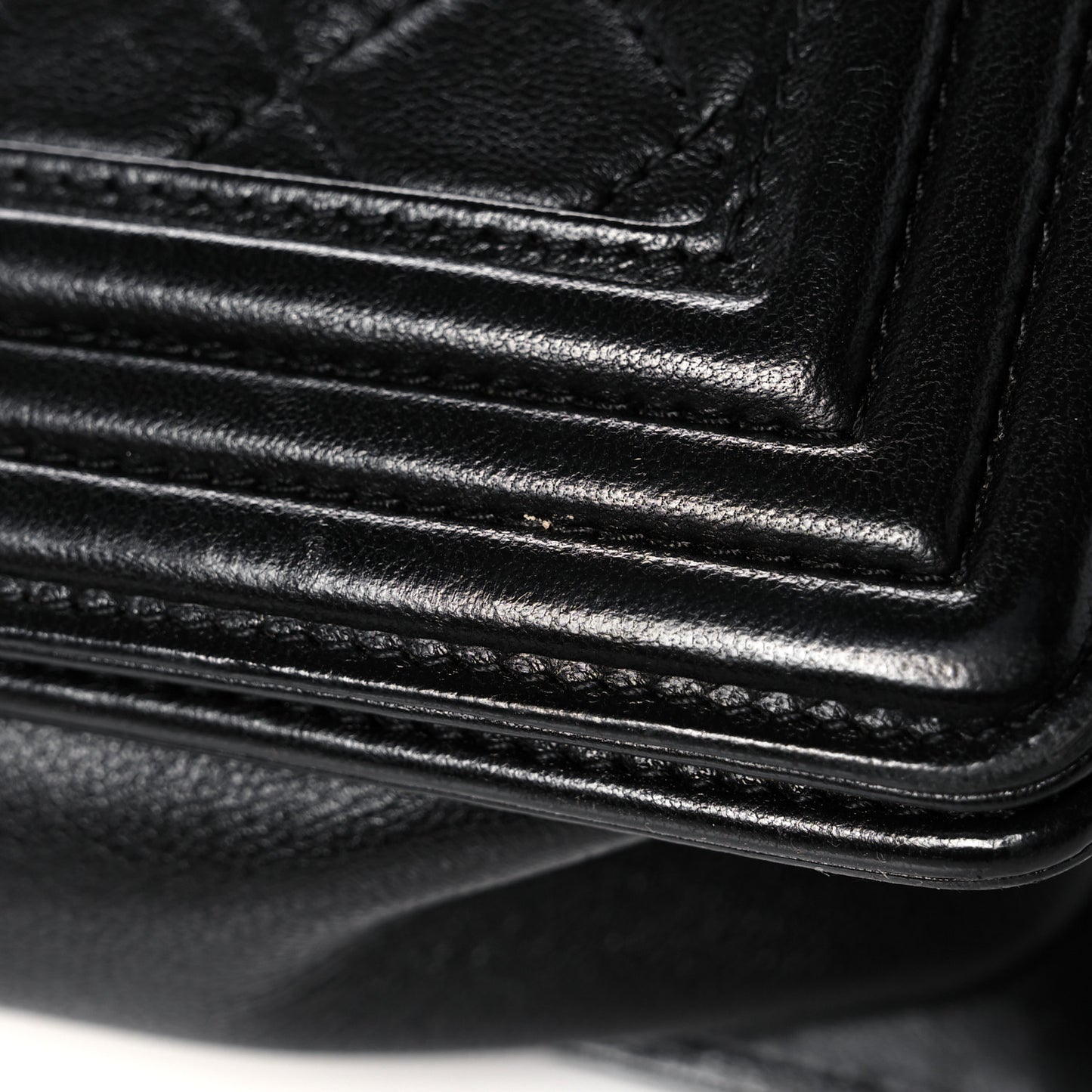Lambskin Quilted New Medium Boy Flap Black