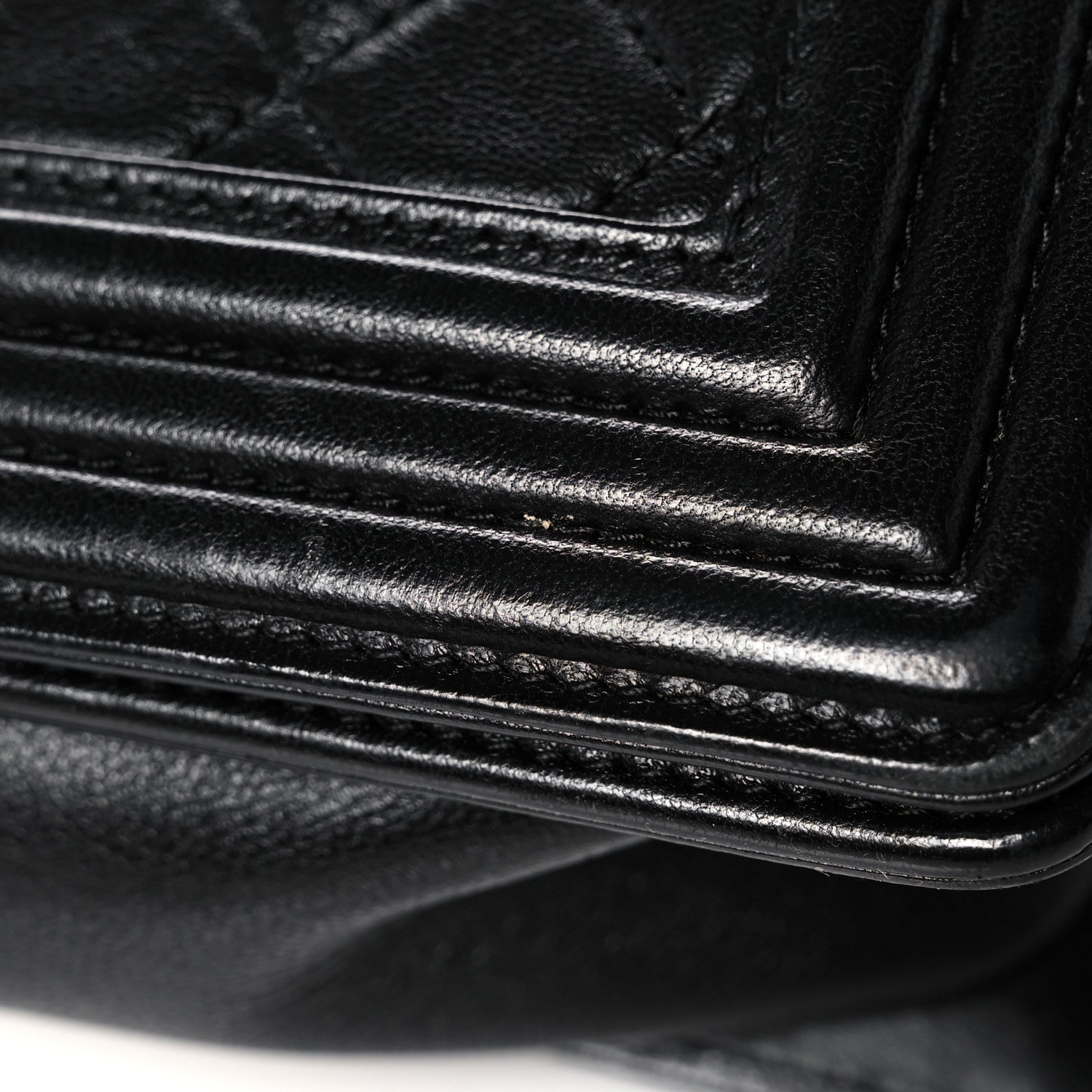 Chanel Lambskin Quilted New Medium Boy Flap Black 16 of 21