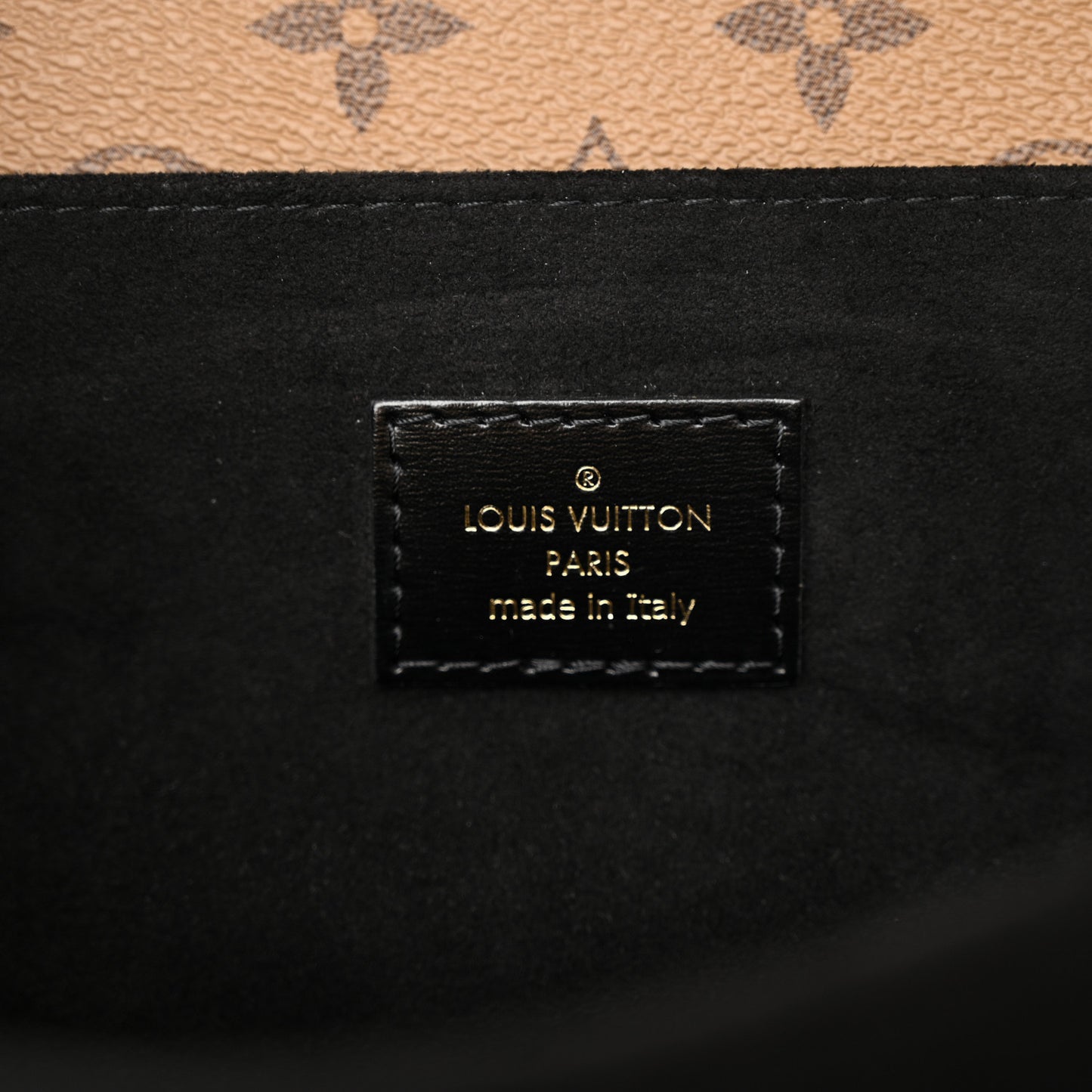 Reverse Monogram Pochette Metis