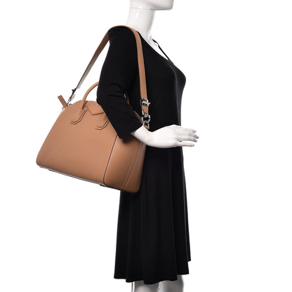 Givenchy Sugar Goatskin Medium Antigona Medium Beige 2 of 11