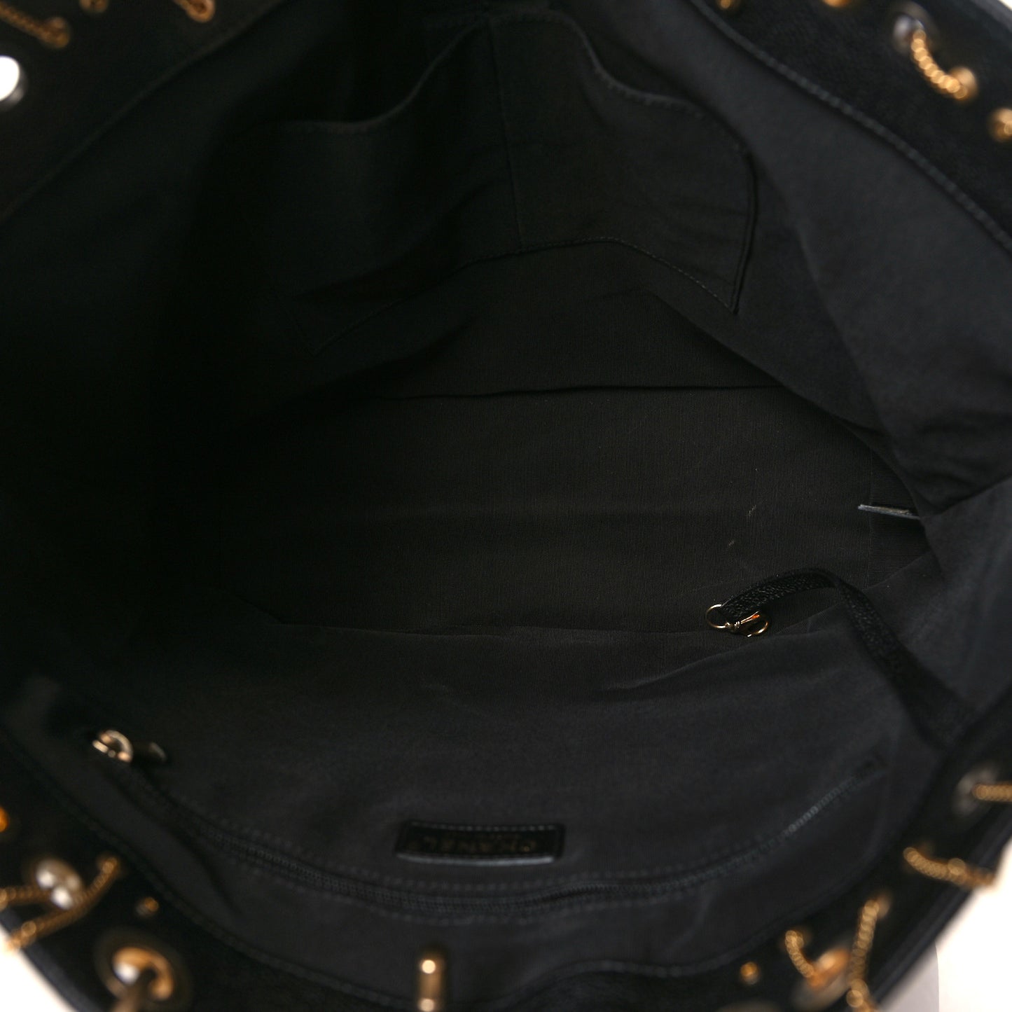 Caviar Quilted Grommet Embellished Piercing Chic Tote Bag Black