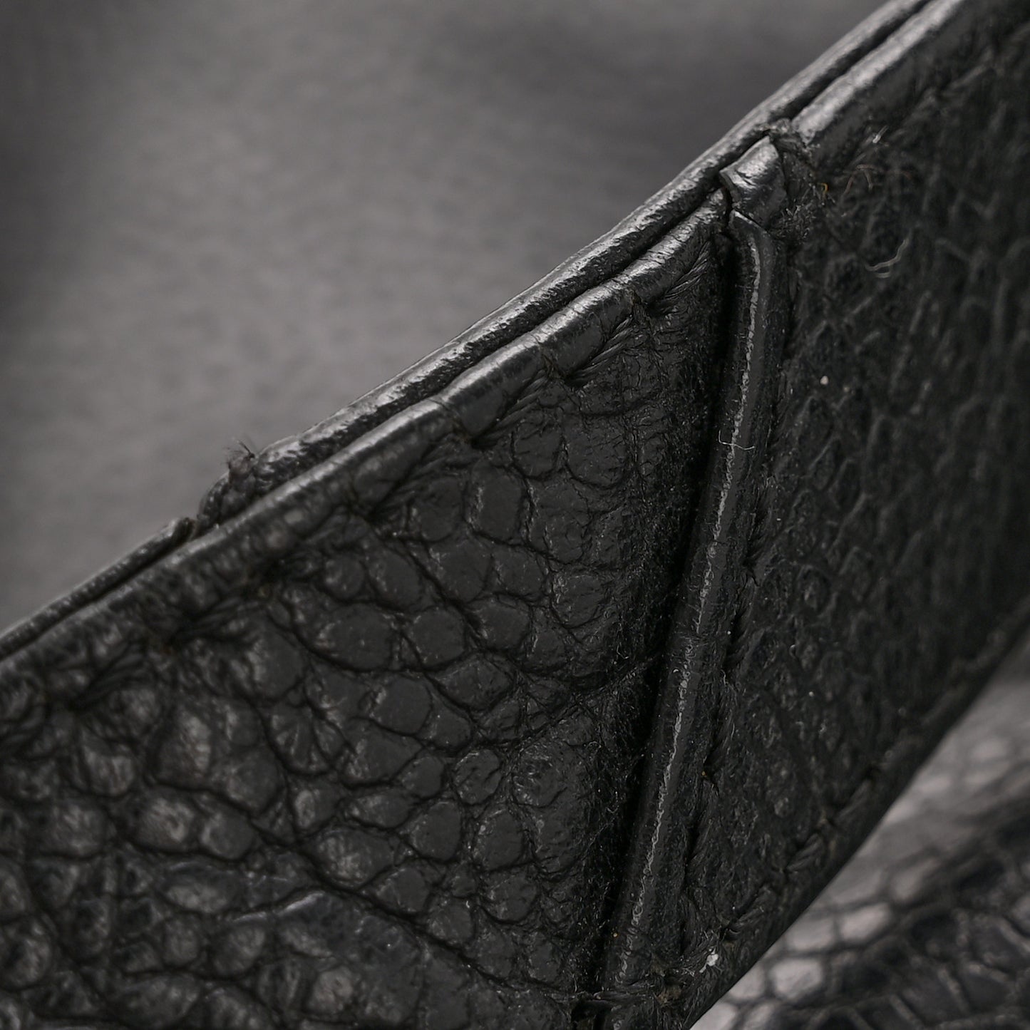 Caviar Logo Shoulder Bag Black