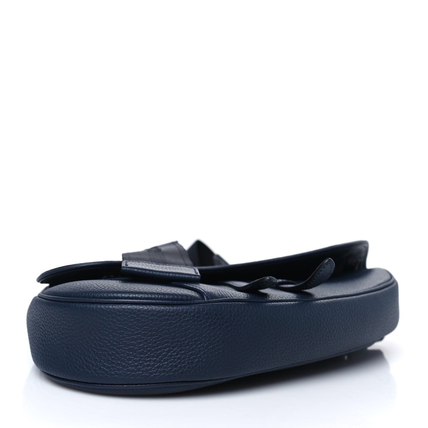 X SHAWN STUSSY Grained Calfskin Ox Head Saddle Bag Navy Blue