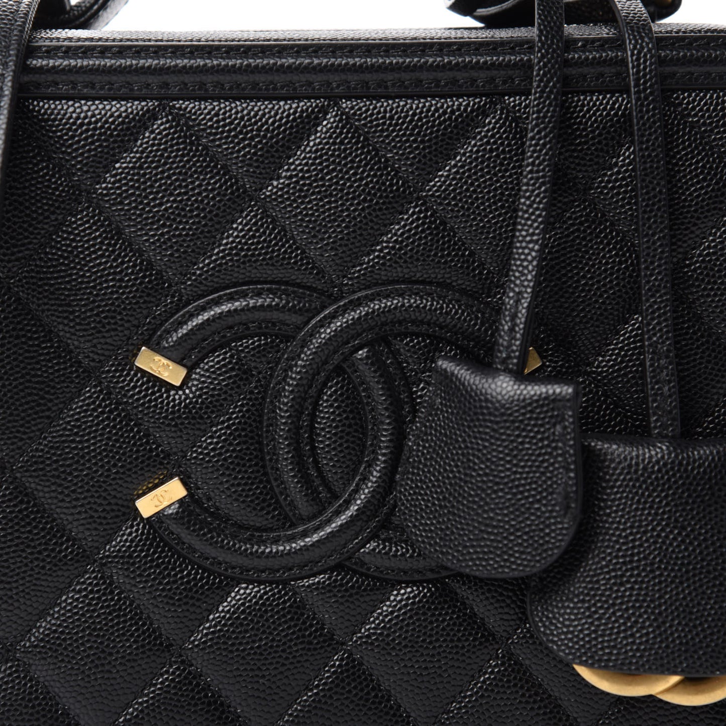 Caviar Quilted Medium CC Filigree Vanity Case Black