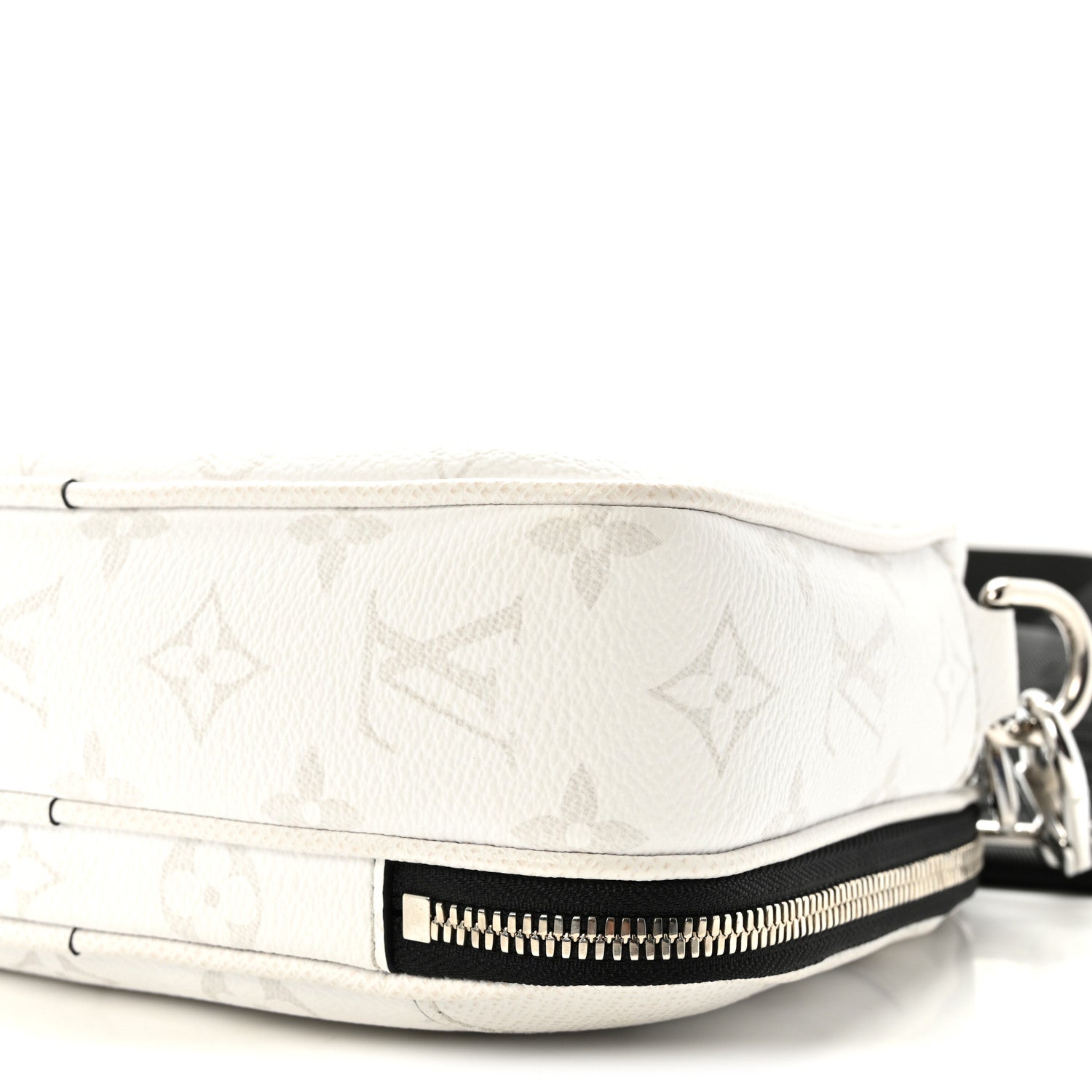 Louis Vuitton Taiga Monogram Alpha Messenger  Optic White 9 of 10