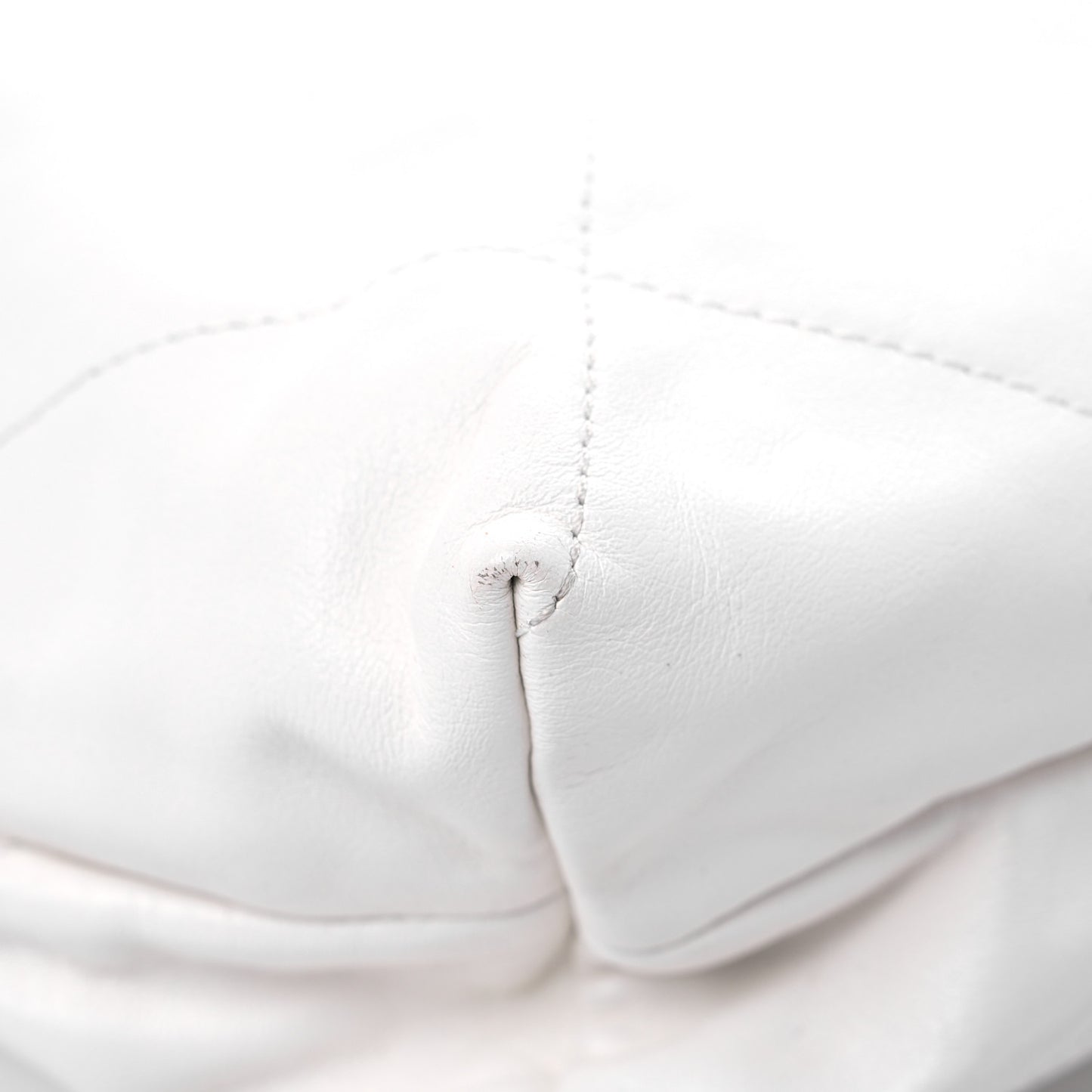 Shiny Calfskin Quilted Large Chanel 22 White