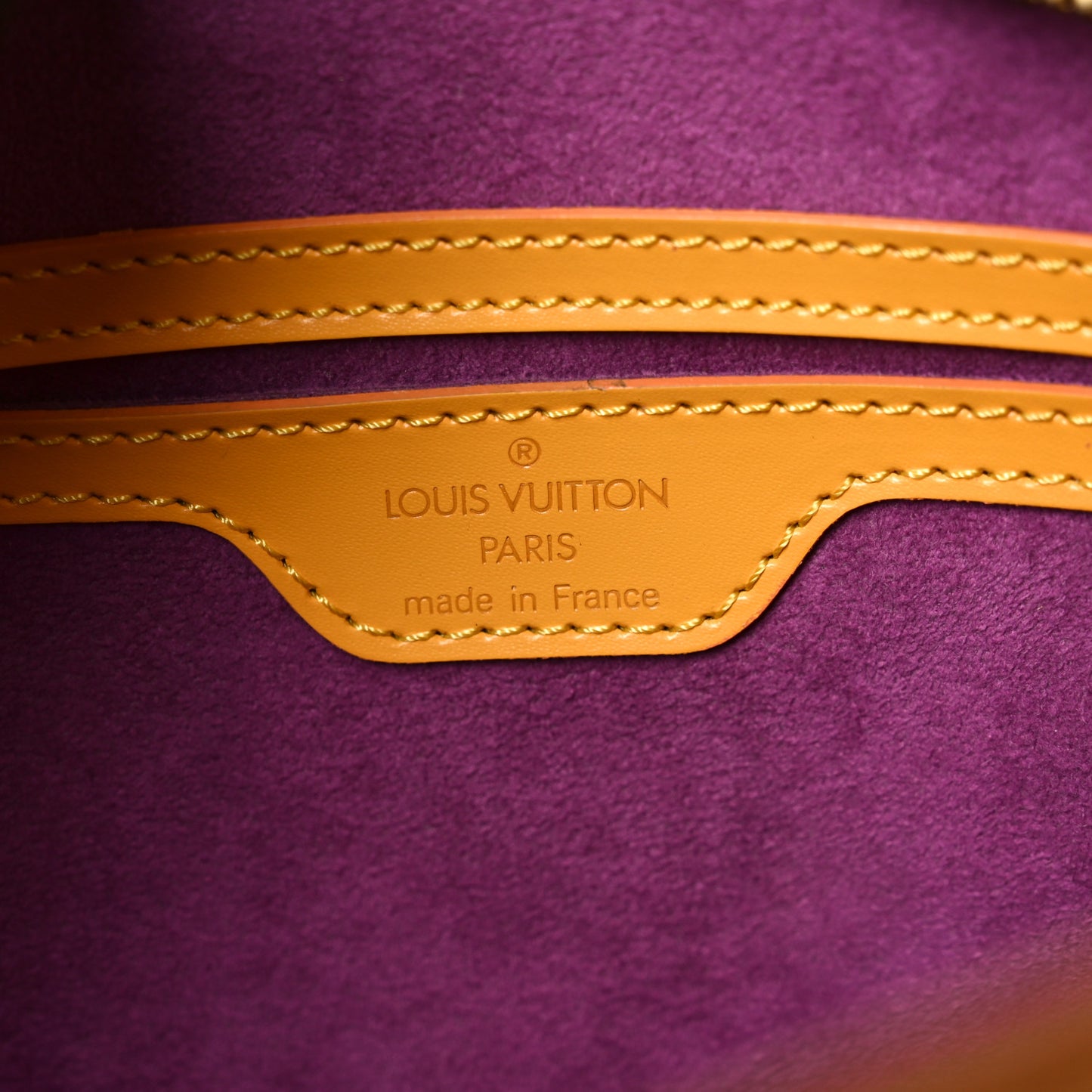 Epi Saint Jacques PM Long Straps Tassil