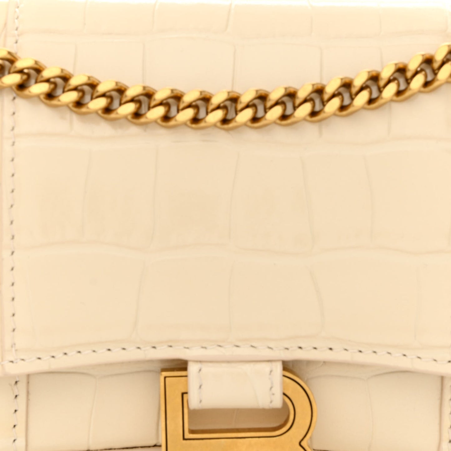 Shiny Calfskin Crocodile Embossed Hourglass Chain Bag Cream