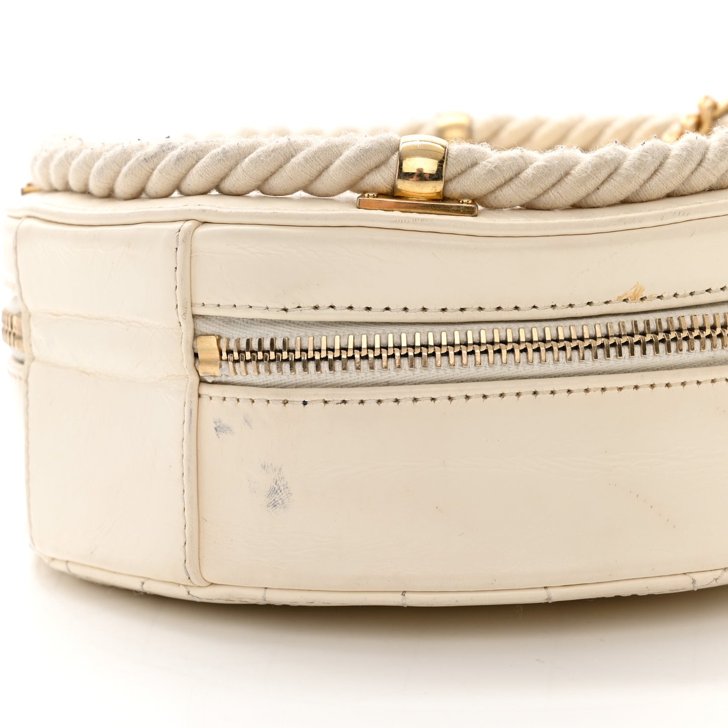 Crumpled Calfskin Cotton Small En Vogue Round Bag White