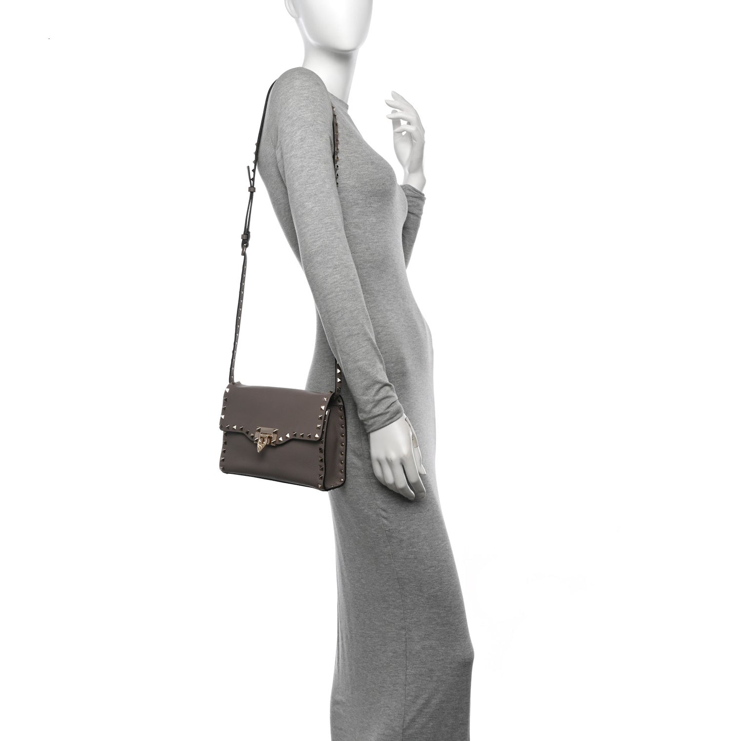 Pebbled Calfskin Medium Rockstud Flip Lock Crossbody Bag Poudre