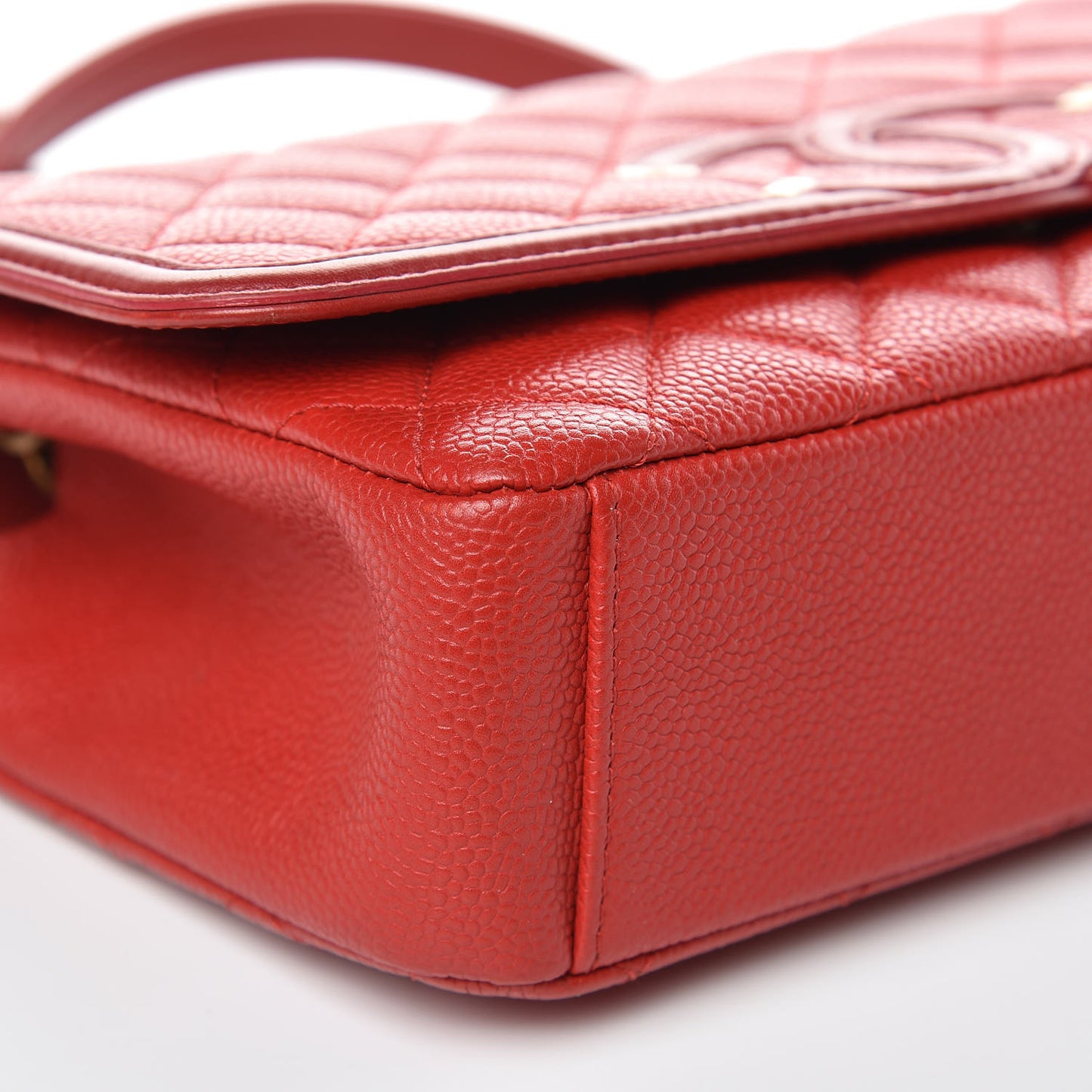 Caviar Quilted Medium CC Filigree Flap Red