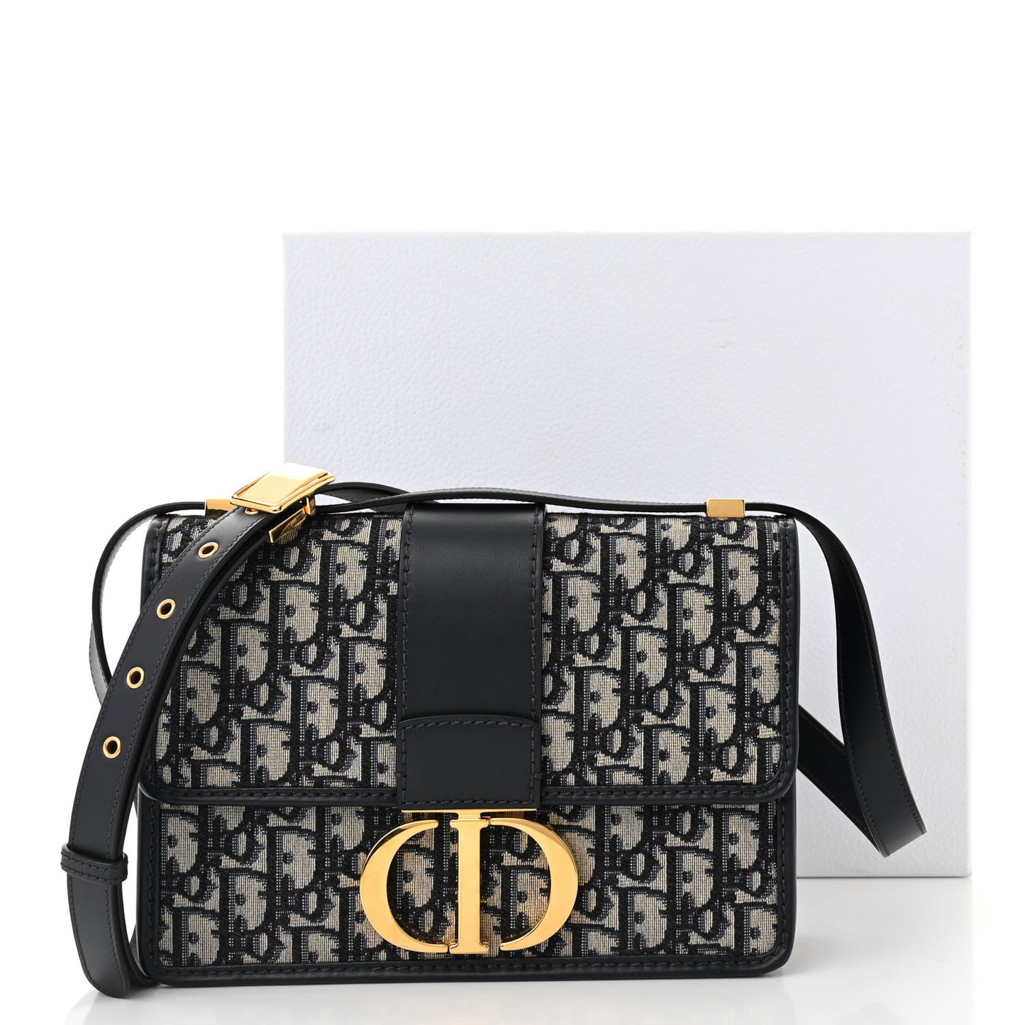 Oblique 30 Montaigne Flap Bag Blue