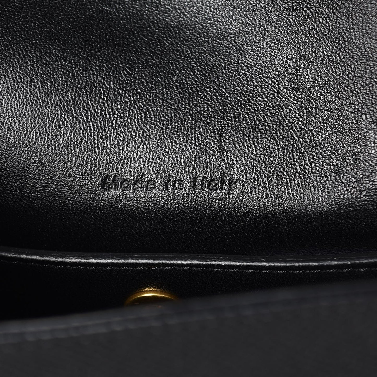 Grained Calfskin Medium Trotteur Black