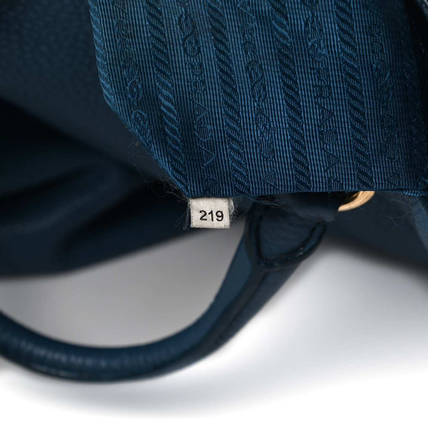 Vitello Daino Side Zip Tote Cobalto