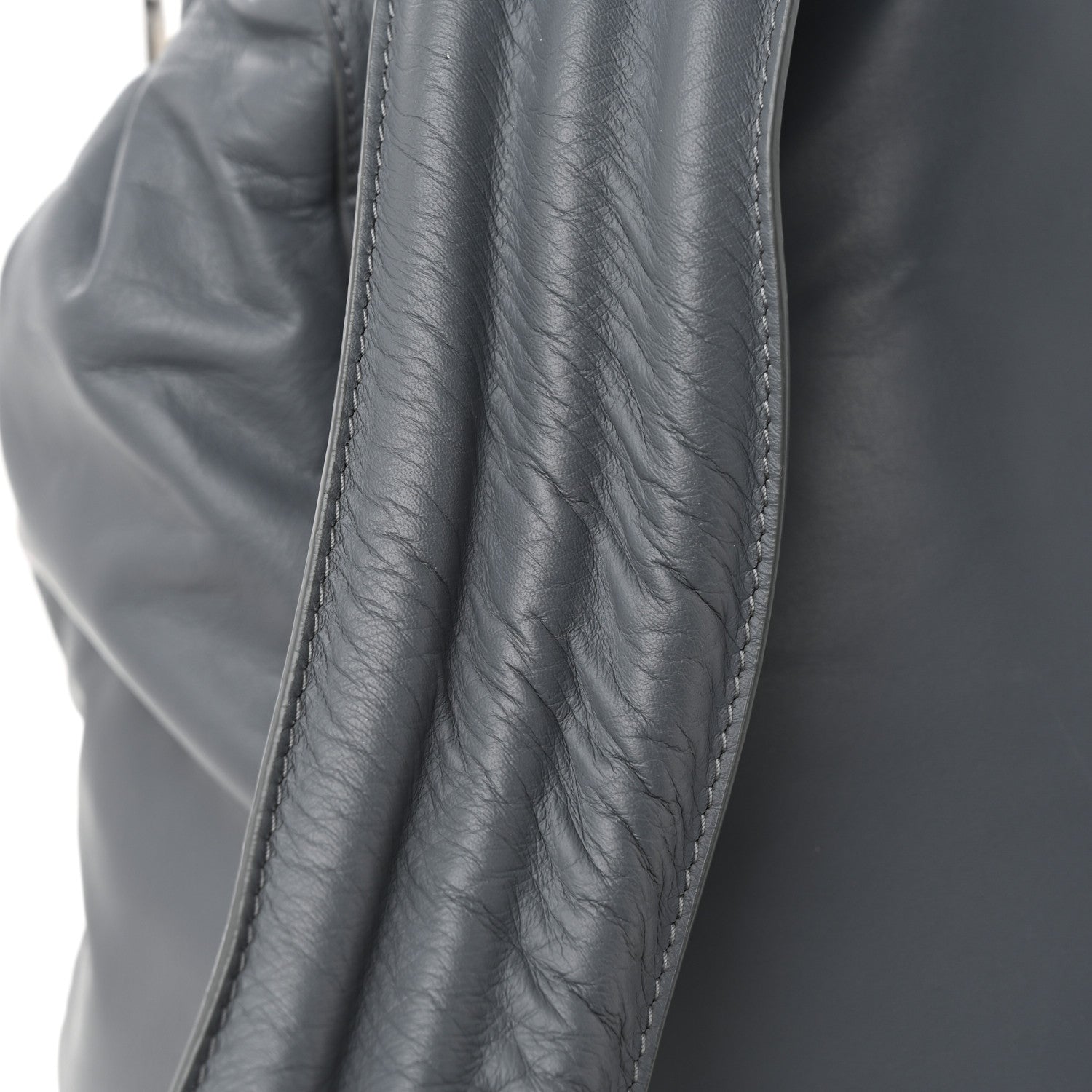Bottega Veneta Calfskin Beak Backpack Grau 16 of 16