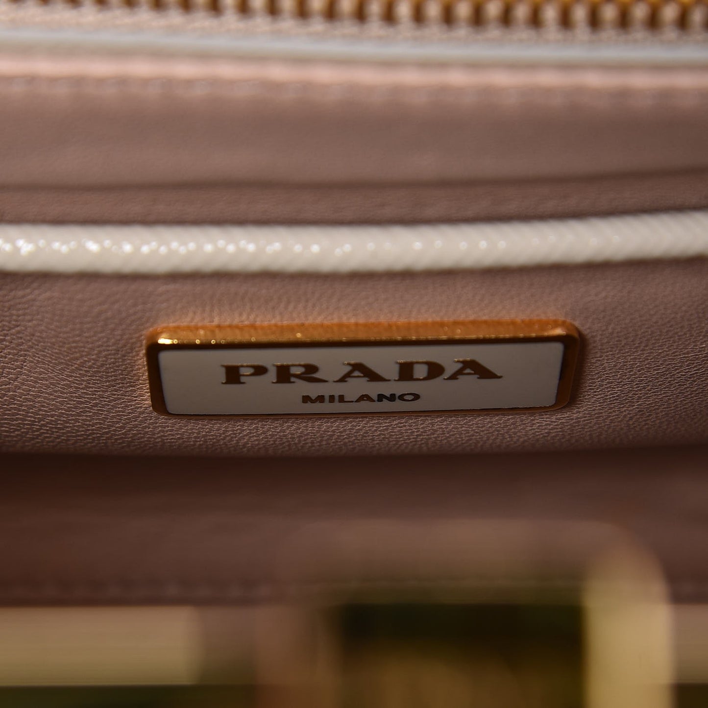 Saffiano Vernice Crystal Pyramid Bag Platino