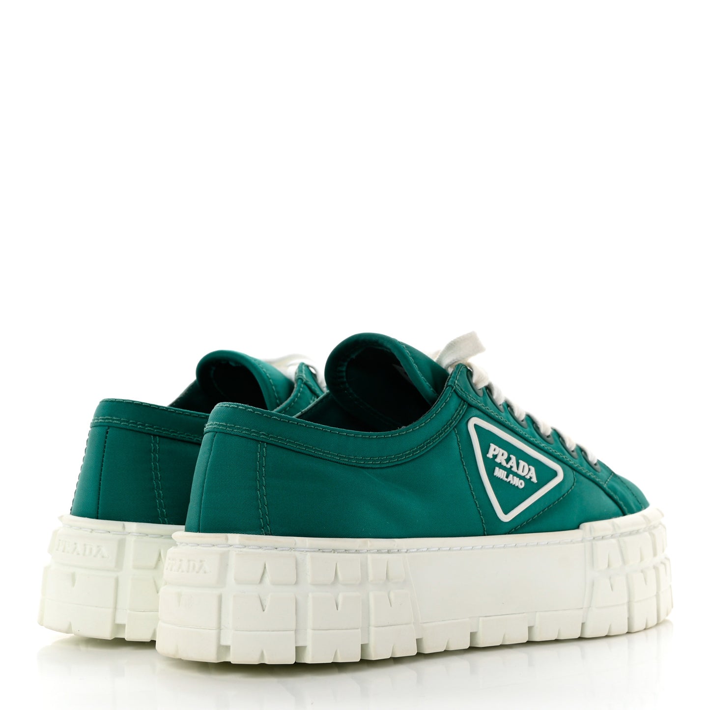 Re-Nylon Gabardine Triangle Logo Double Wheel 50mm Sneakers 38 Assenzio
