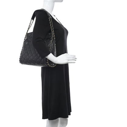 Chanel Calfskin Quilted Medium Chain Me Hobo Black 2 of 11
