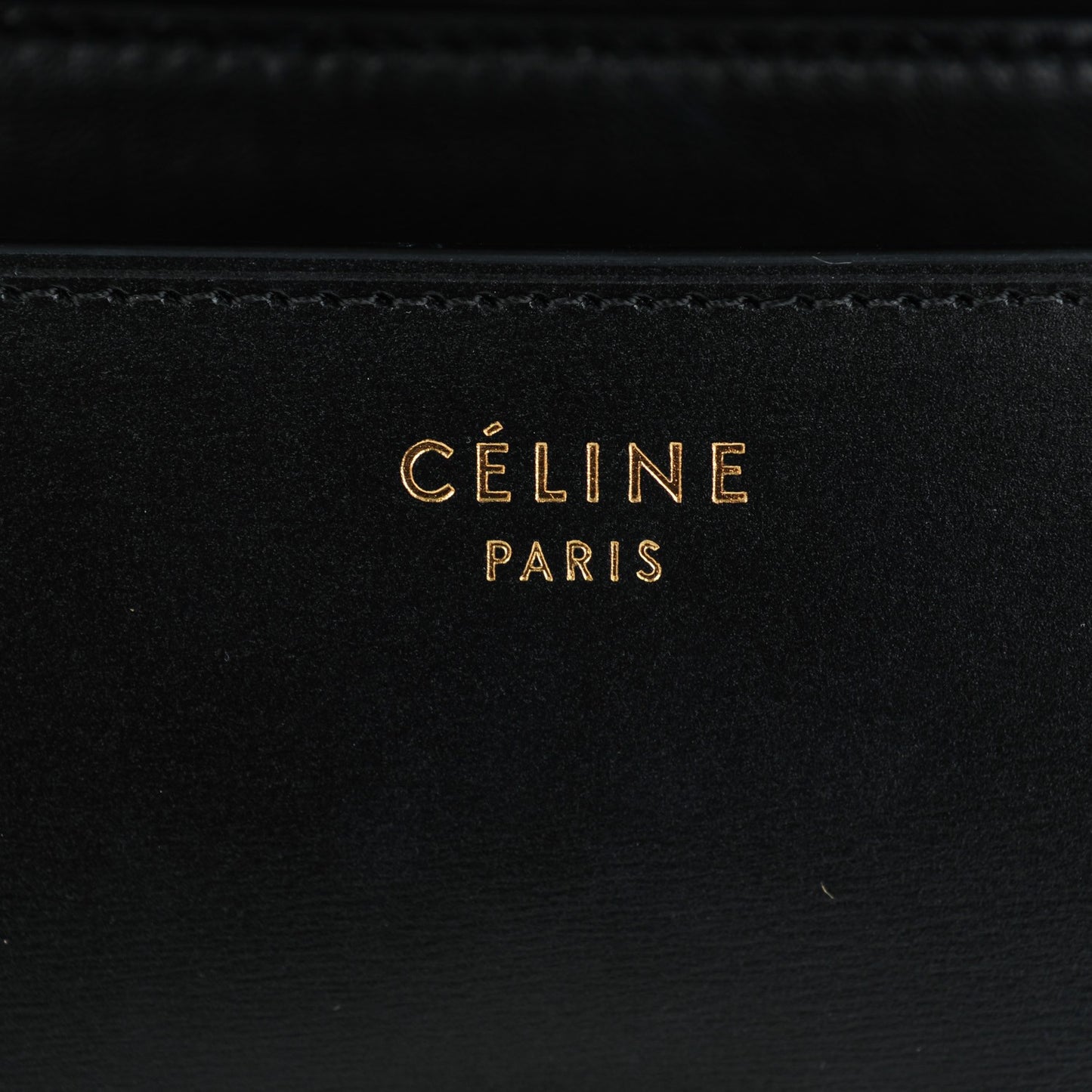Box Calfskin Medium Classic Box Flap Bag Black