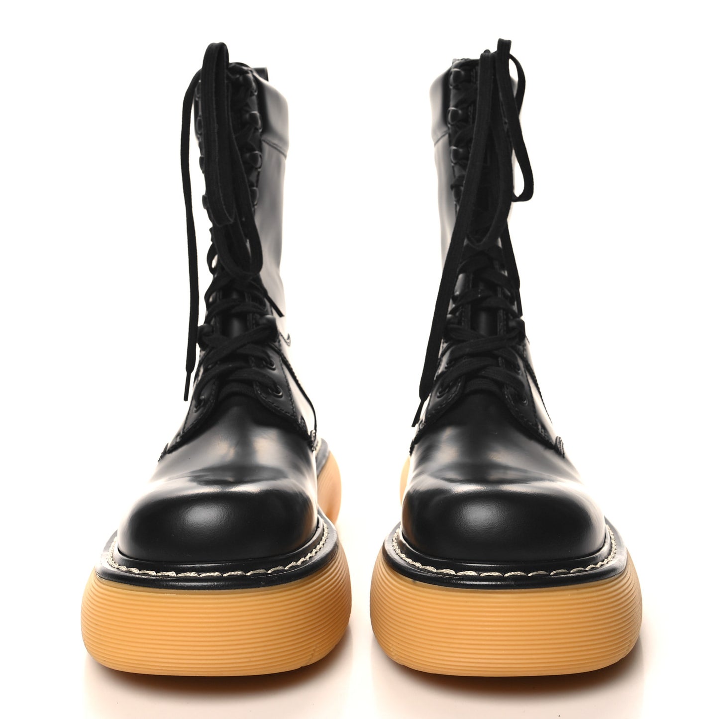 Calfskin The Swell Lace Up Boots 38 Black Natural Rubber 39
