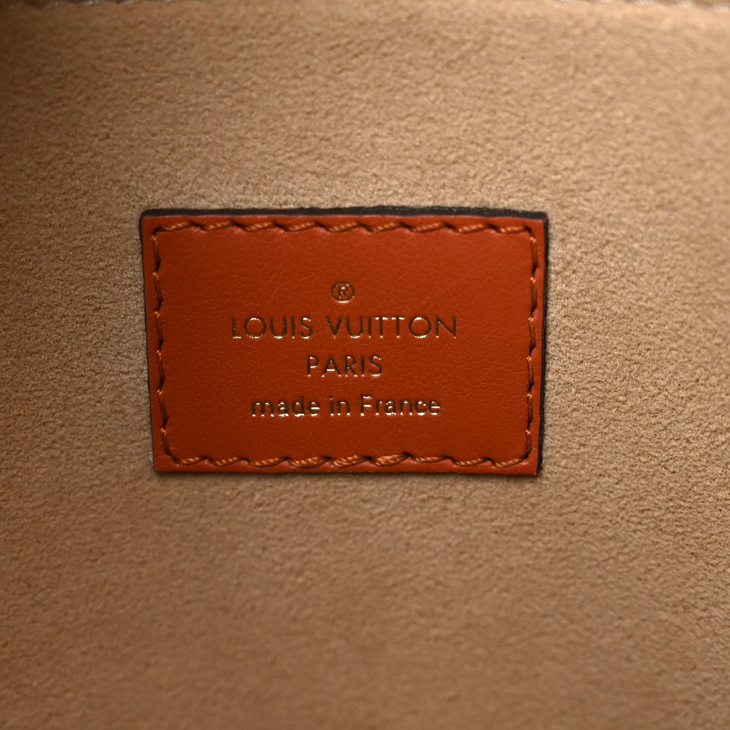 Louis Vuitton Calfskin Monogram Tufting On My Side Galet 5 of 9