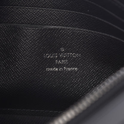 Louis Vuitton Monogram Eclipse Discovery Pochette 6 of 7