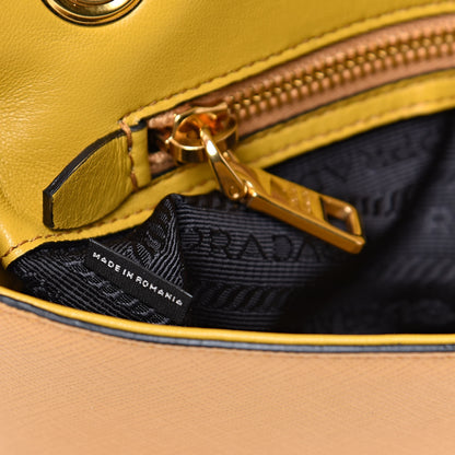 Prada Saffiano Flap Shoulder Bag Mais 11 of 11