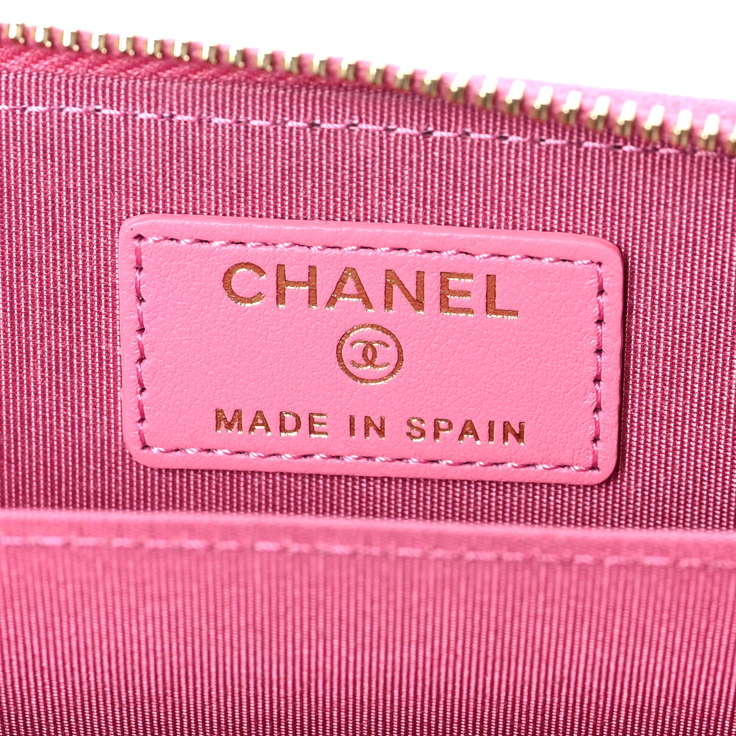 Caviar Quilted Enamel CC Zip Around Coin Purse Pink