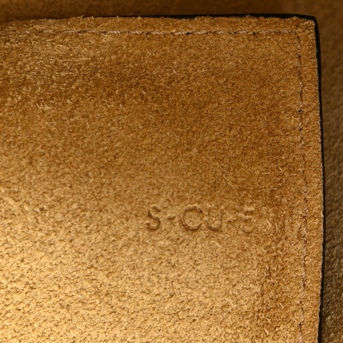 Satinated Natural Calfskin Large Studs Vertical Cabas Sand