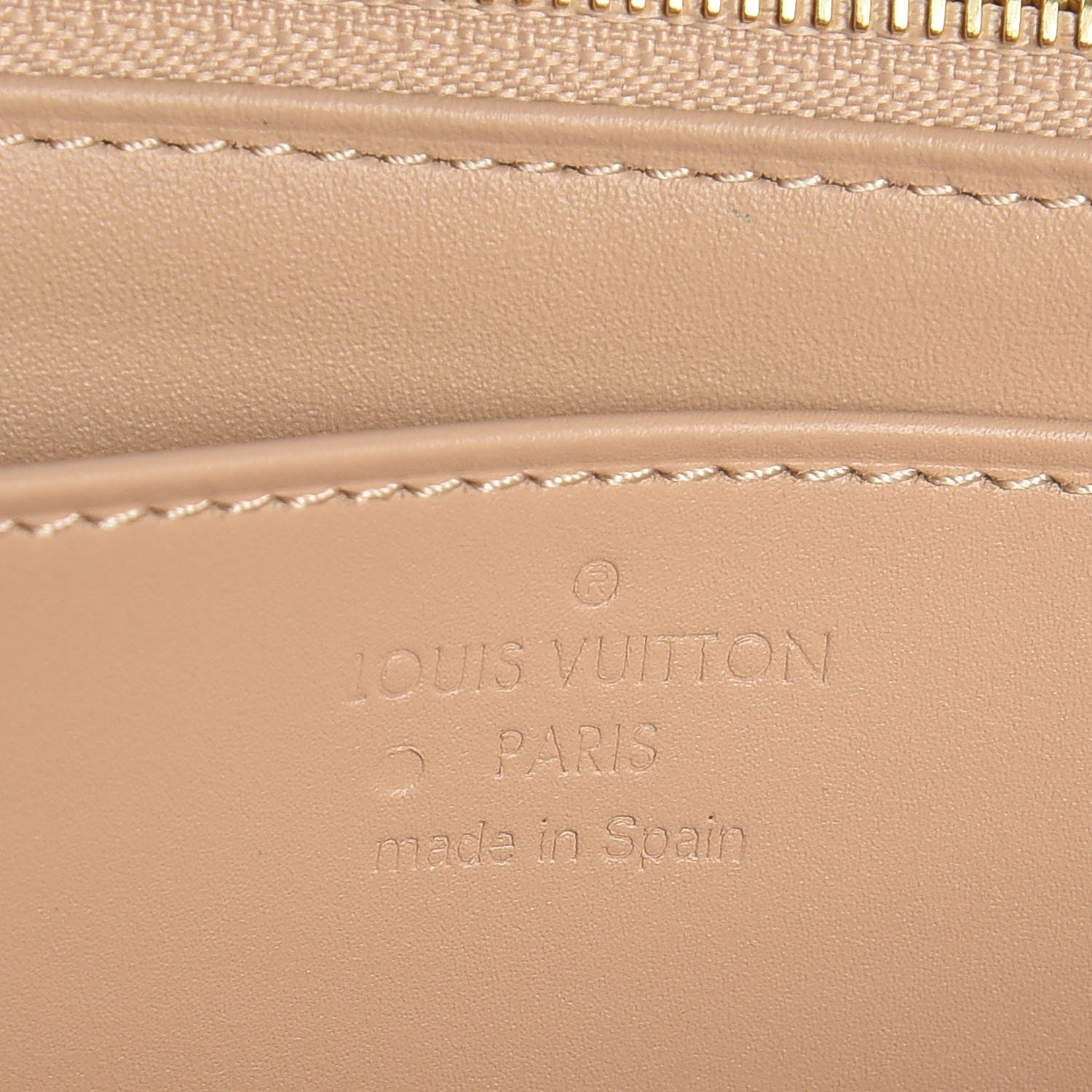 Louis Vuitton Patent Louise Wallet Dune 16 of 21