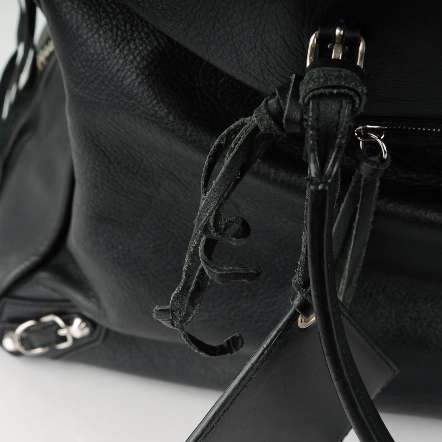 Supple Calfskin Papier A4 Tote Black