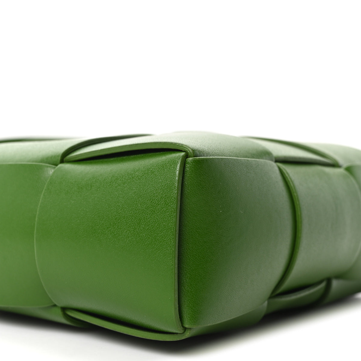Bottega Veneta Calfskin Maxi Intrecciato Cassette Camera Bag Avocado 9 of 10