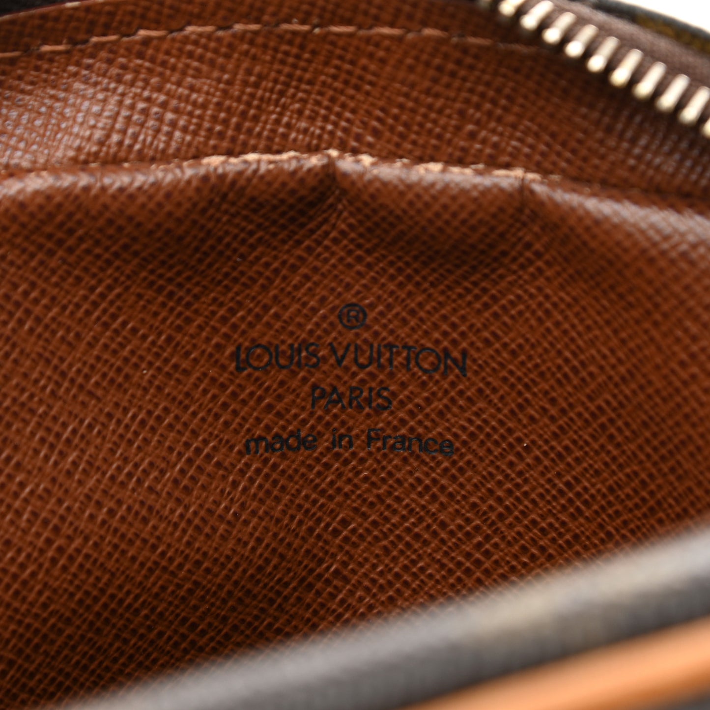 Monogram Amazone