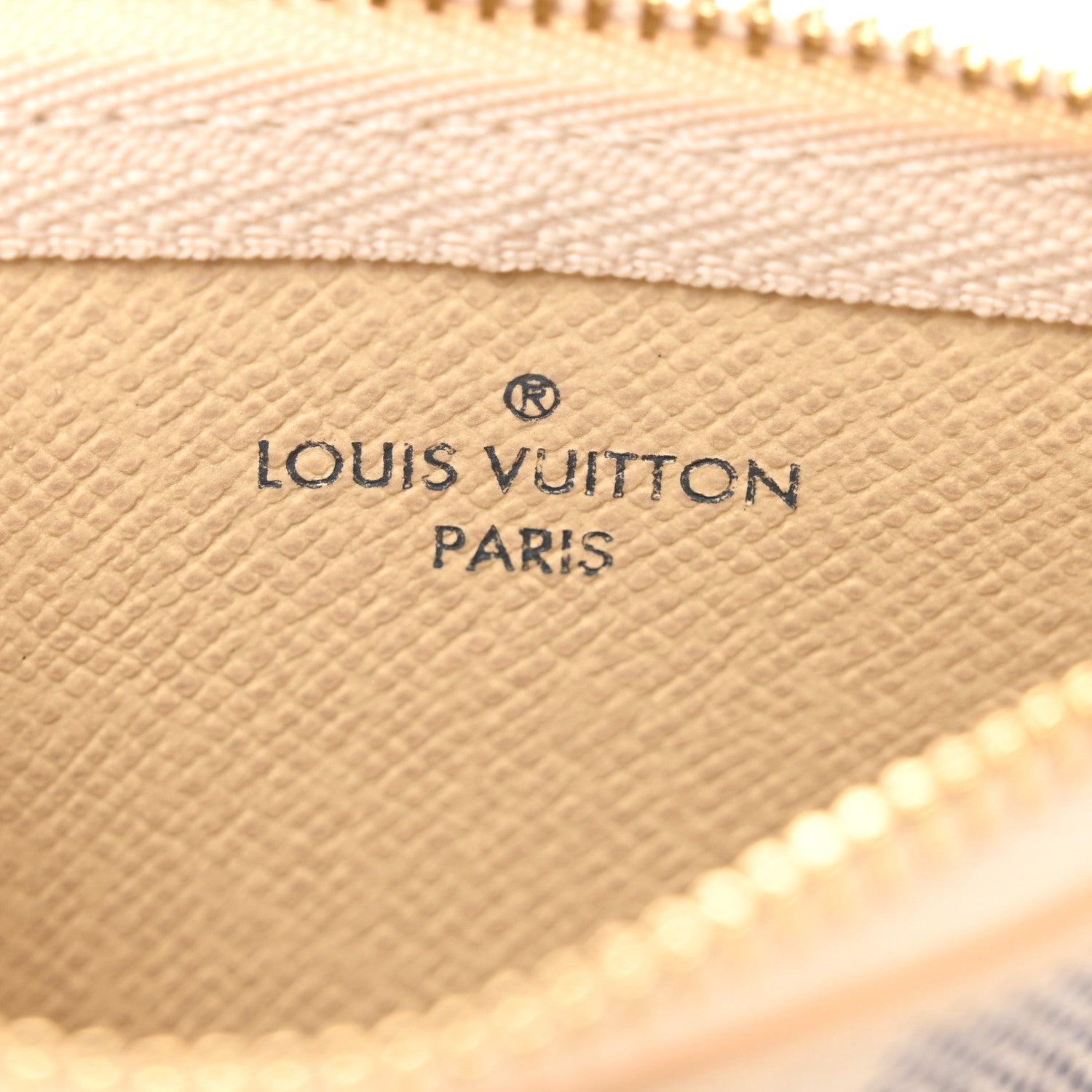 Louis Vuitton Damier Azur Key Pouch 6 of 8