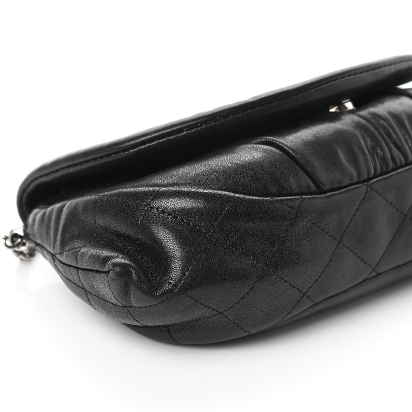 Lambskin Half Moon Wallet On Chain WOC Black