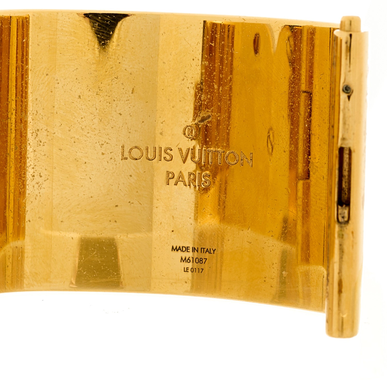 Louis Vuitton Essential V Cuff Gold 4 of 4