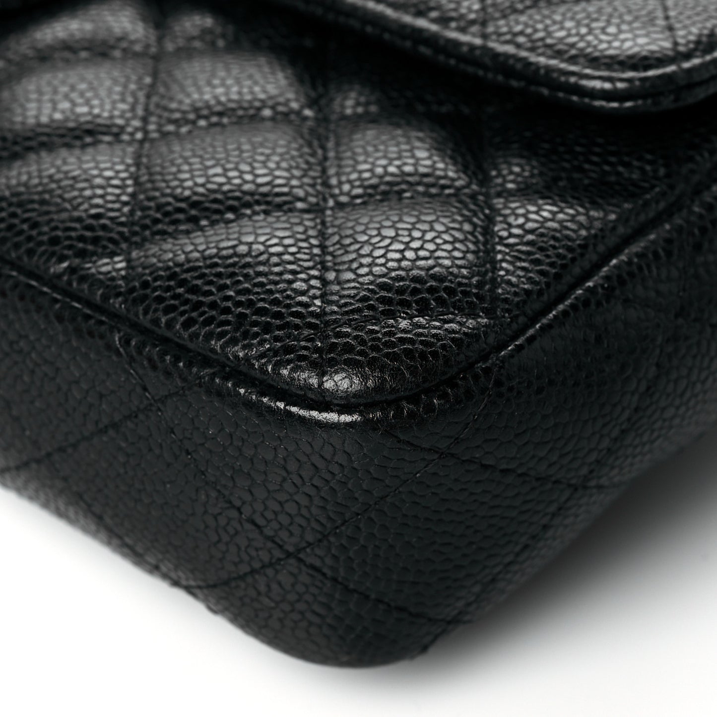 Caviar Quilted East West Flap Black