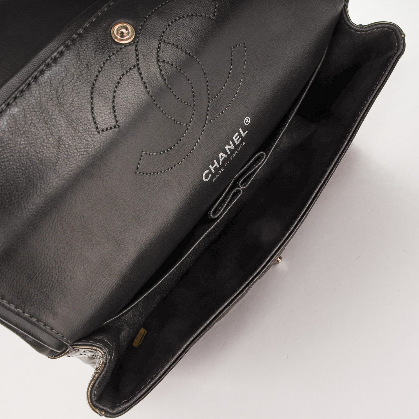 Patent Quilted Medium Double Flap Dark Green