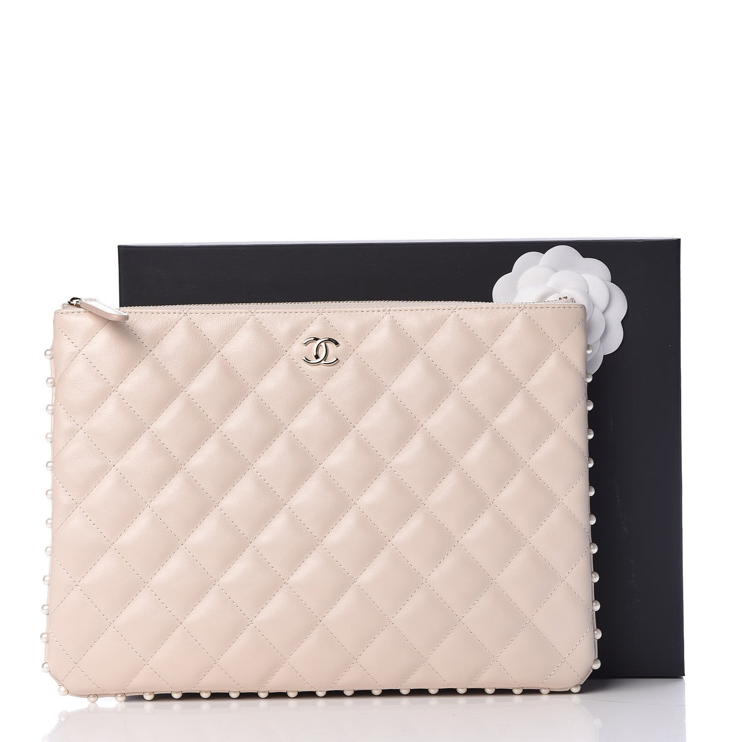 Calfskin Quilted Pearl Medium Cosmetic Case Beige