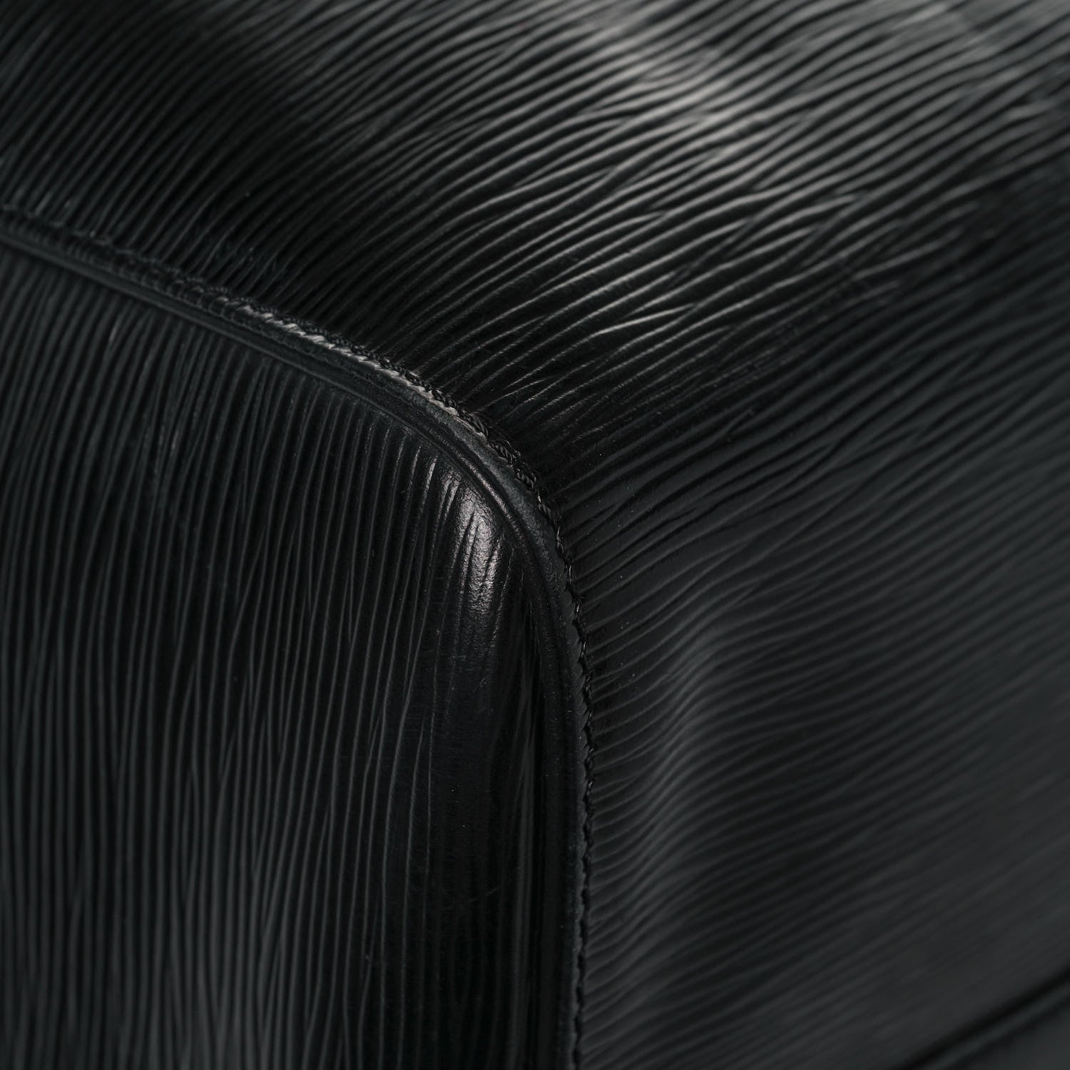 Louis Vuitton Epi Keepall 55 Black 11 of 17