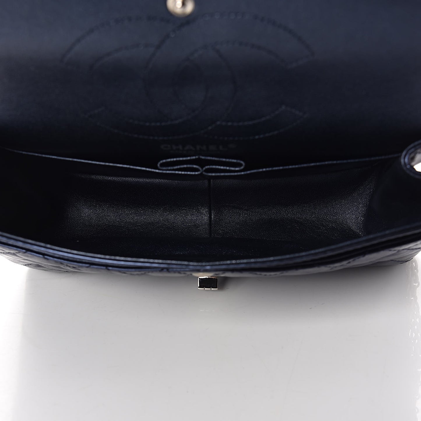 Metallic Calfskin Quilted 2.55 Reissue 226 Flap Marine Fonce