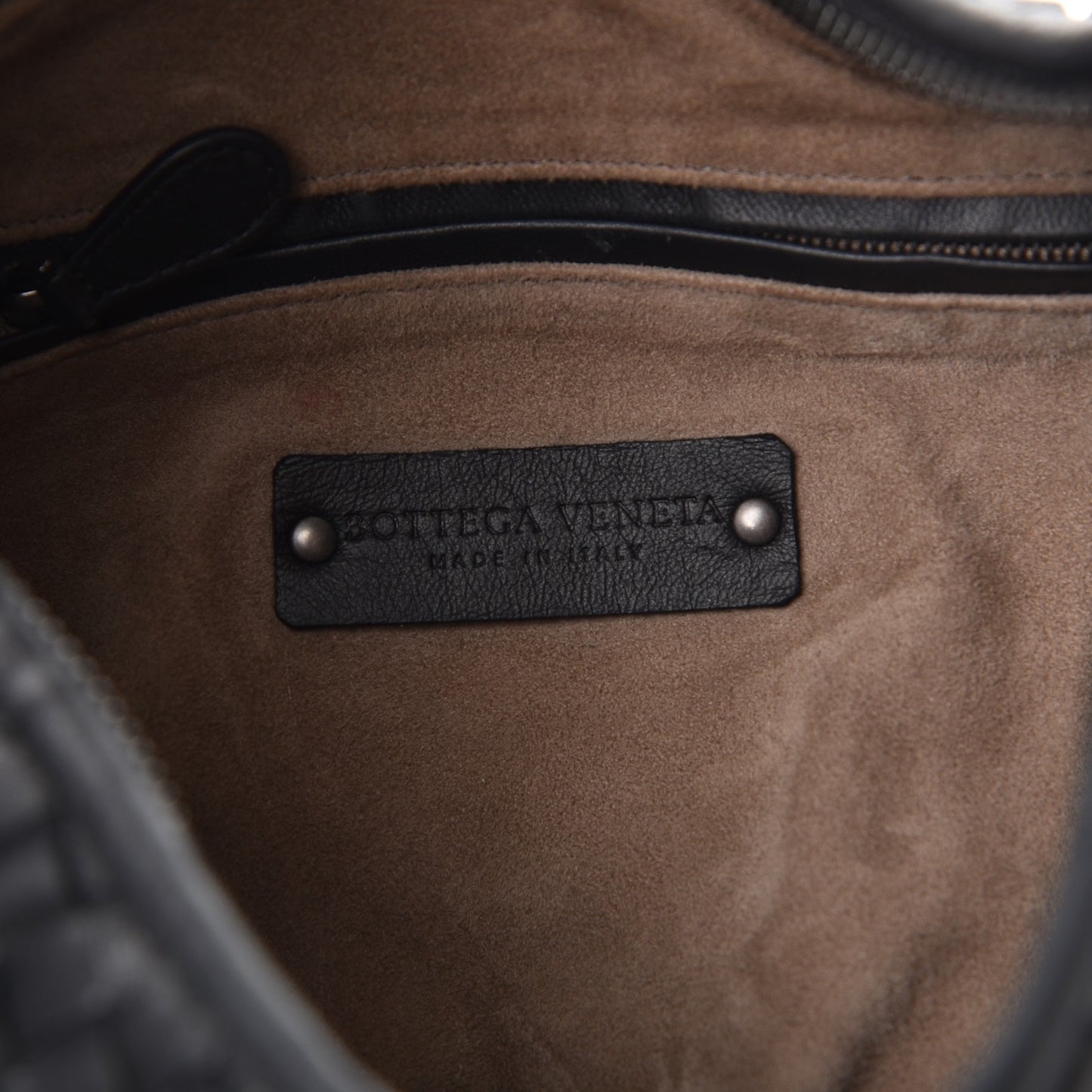 Nappa Intrecciato Medium Veneta Hobo Black
