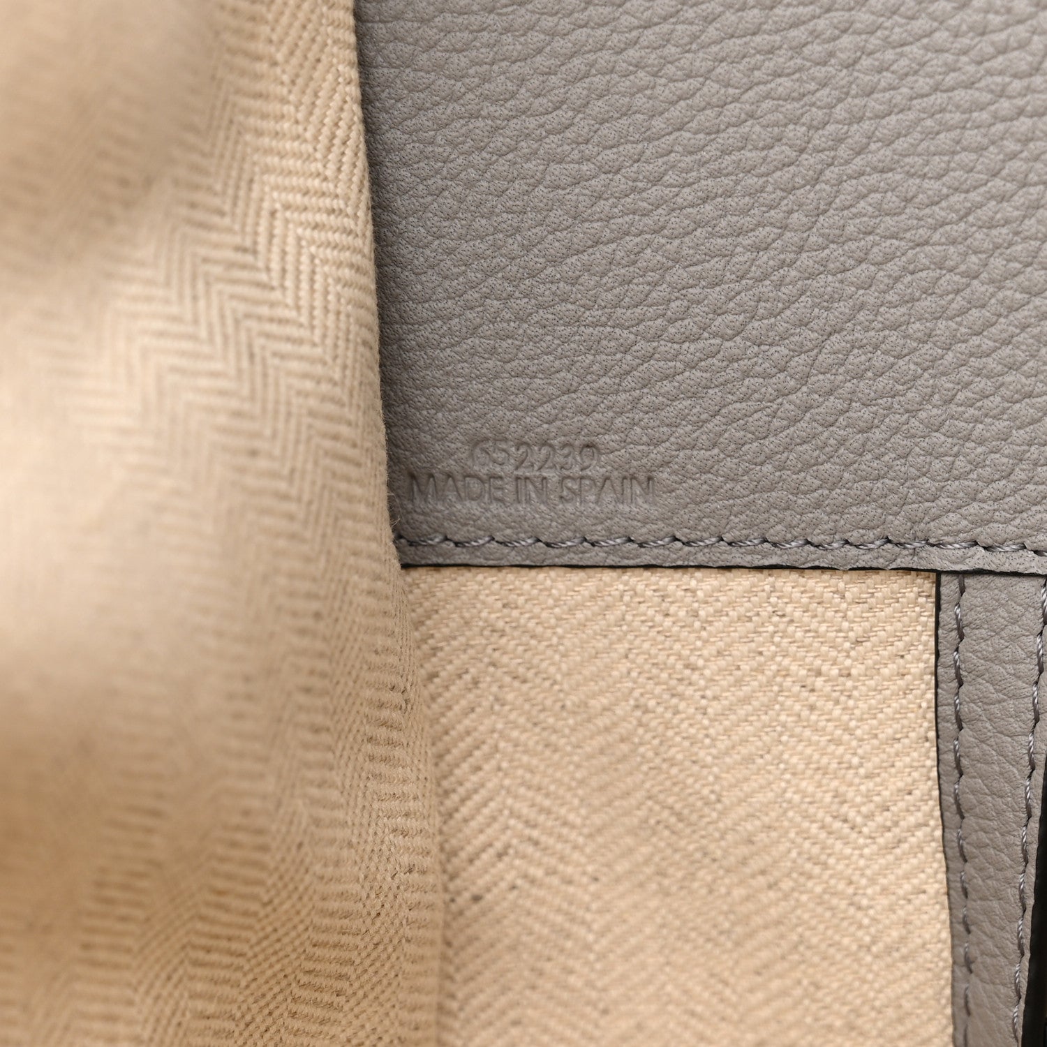 Loewe Grained Calfskin Small Hammock Shoulder Bag Pearl Grey 6 of 10