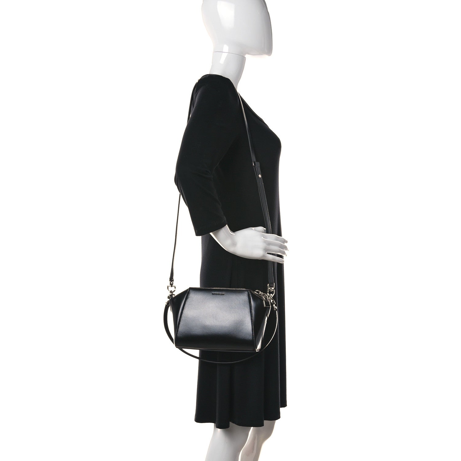 Givenchy Box Calfskin Nano Antigona Black 2 of 9
