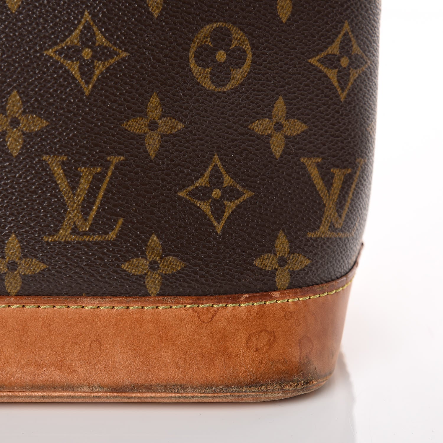 Louis Vuitton Monogram Alma PM 19 of 26
